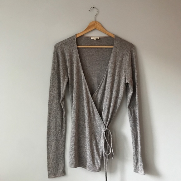 Aritzia Wilfred pink long sleeve wrap top - Picture 7 of 12